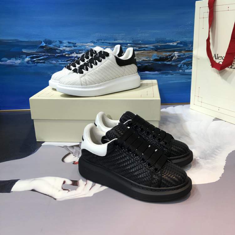Picture of Alexander McQueen Shoes _SKU21100401SZ35-4561